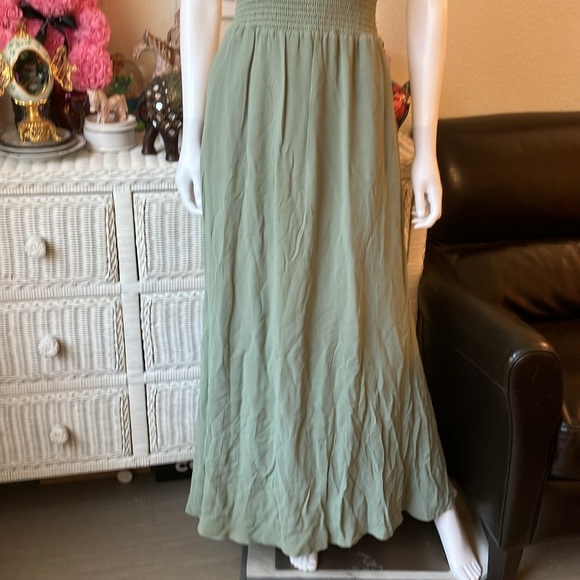 Reformation [ Firm on price ] Ceylon maxi dress in sage green Size Medium - Picture 7 of 11